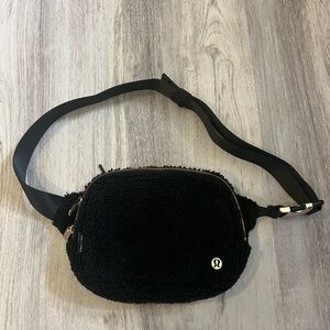 lululemon Black Fleece Belt Bag